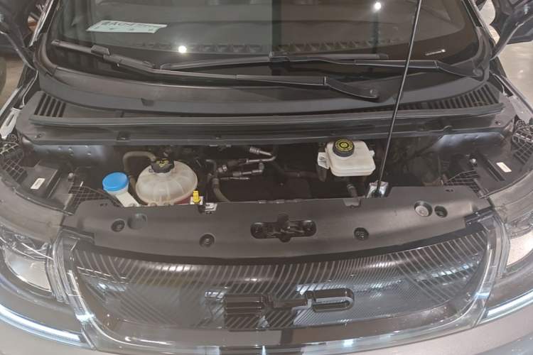 Used BYD Dolphin 2023 420 km Fashion Edition Engine Bay