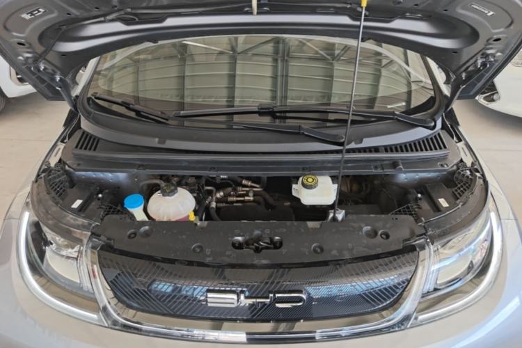 Used BYD Dolphin 2023 420 km Free Version Engine Bay