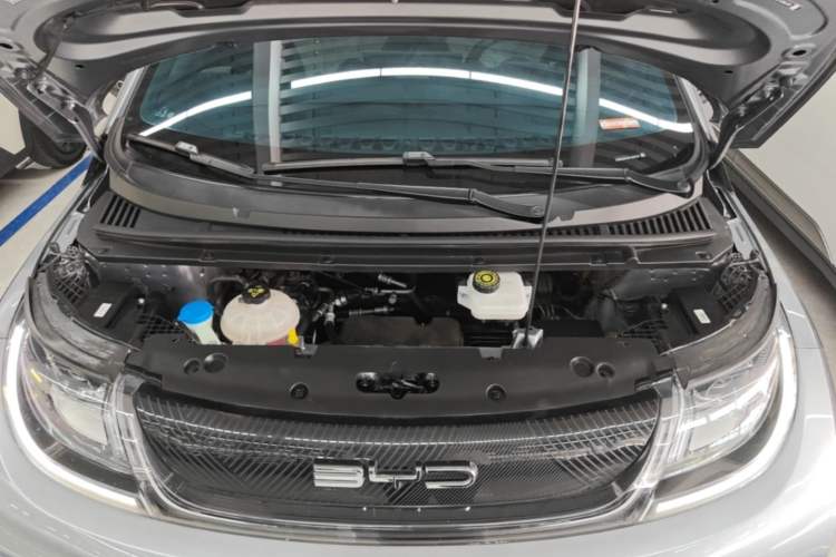 Used BYD Dolphin 2023 420 km Fashion Edition Engine Bay
