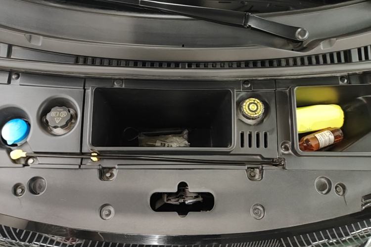 Used BYD Dolphin 2023 420 km Fashion Edition Engine Bay