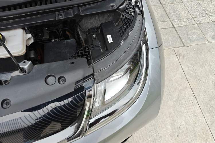 Used BYD Dolphin 2023 420 km Fashion Edition Engine Bay Left
