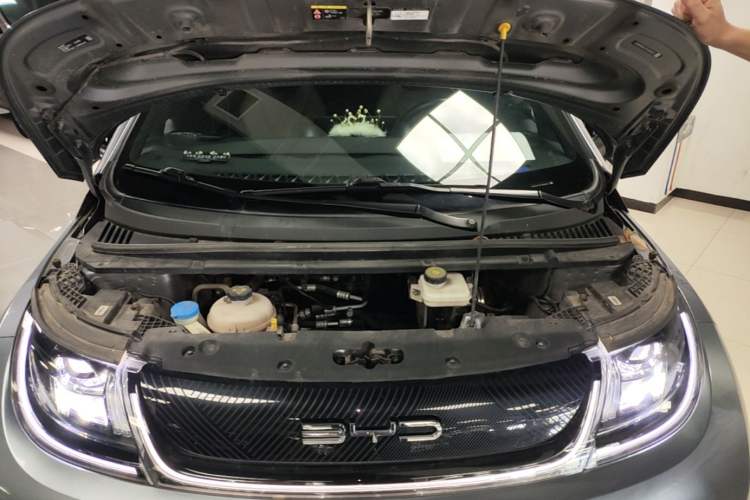 Used BYD Dolphin 2023 420 km Fashion Edition Engine Bay