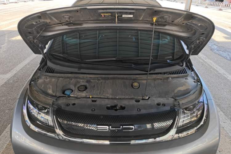 Used BYD Dolphin 2023 420 km Free Version Engine Bay