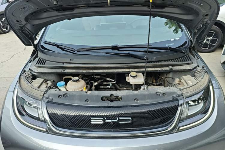 Used BYD Dolphin 2023 420 km Fashion Edition Engine Bay