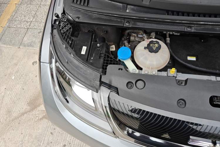 Used BYD Dolphin 2023 420 km Fashion Edition Engine Bay Right
