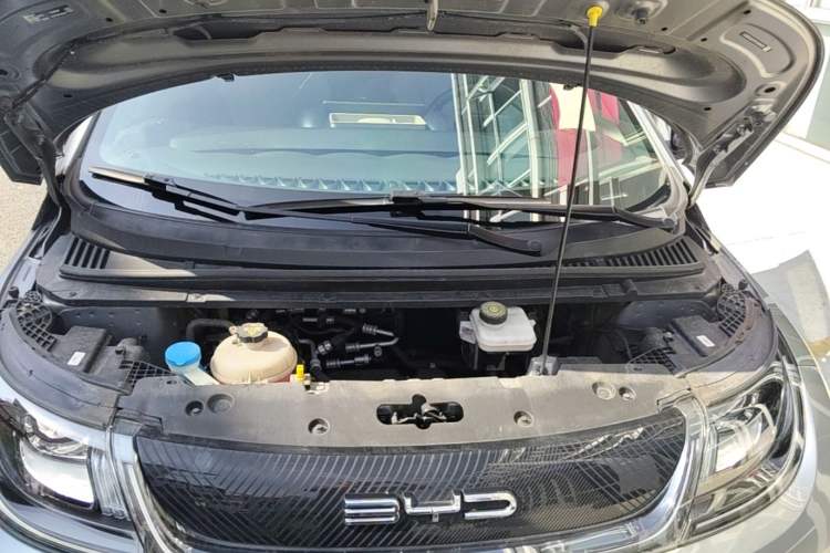 Used BYD Dolphin 2023 420 km Fashion Edition Engine Bay