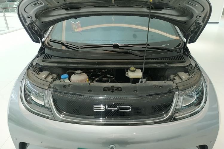 Used BYD Dolphin 2023 420 km Fashion Edition Engine Bay