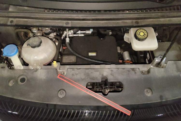 Used BYD Dolphin 2023 420 km Fashion Edition Engine Bay