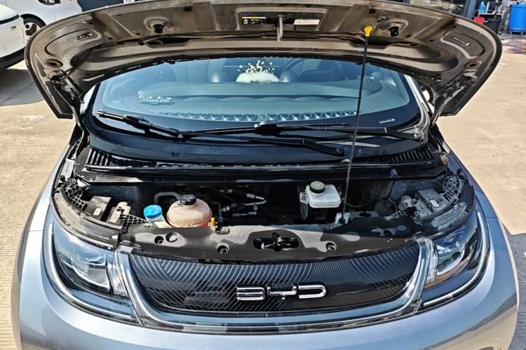 Used BYD Dolphin 2023 420 km Fashion Edition Engine Bay