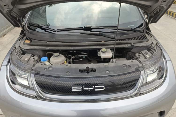 Used BYD Dolphin 2023 420 km Free Version Engine Bay