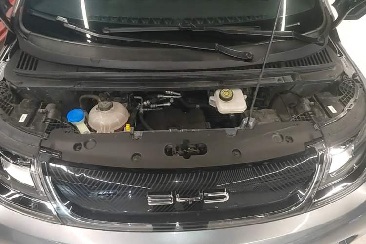 Used BYD Dolphin 2023 420 km Fashion Edition Engine Bay