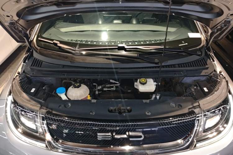 Used BYD Dolphin 2023 420 km Fashion Edition Engine Bay