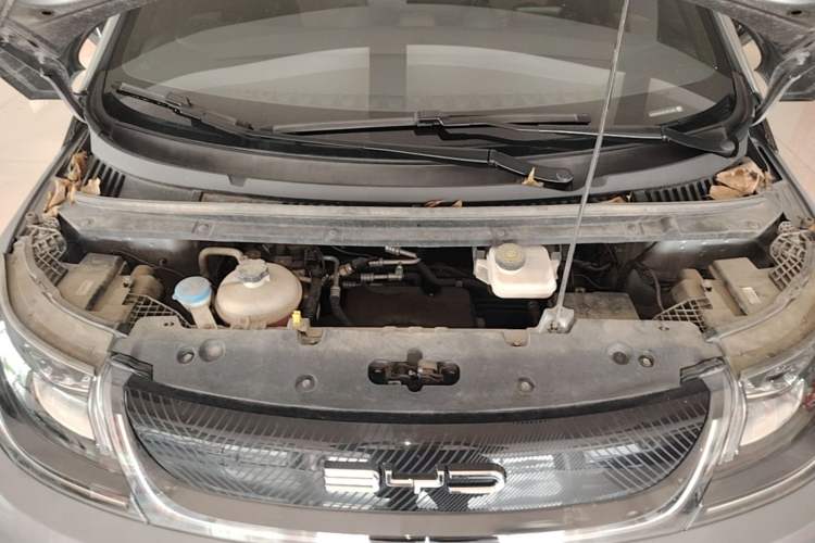 Used BYD Dolphin 2023 420 km Fashion Edition Engine Bay