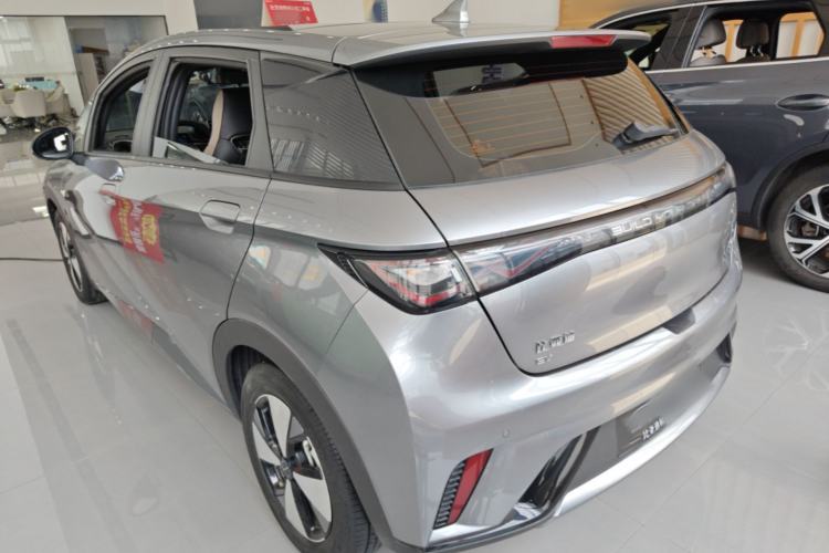 Used BYD Dolphin 2023 420 km Fashion Edition Exterior 2