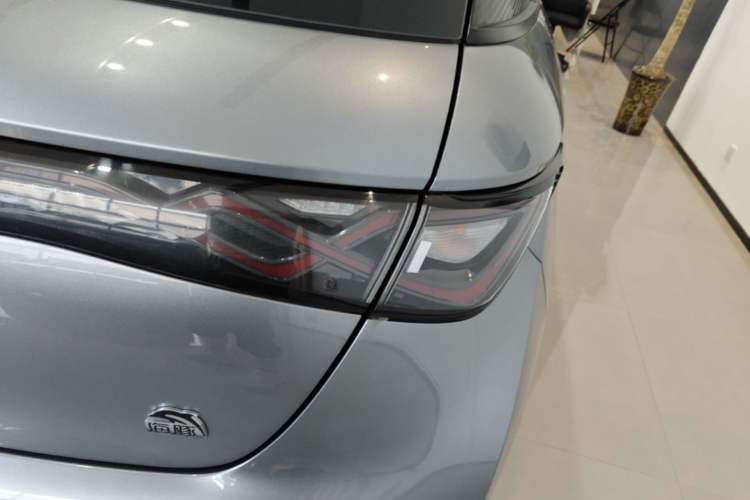 Used BYD Dolphin 2023 420 km Fashion Edition Exterior 3