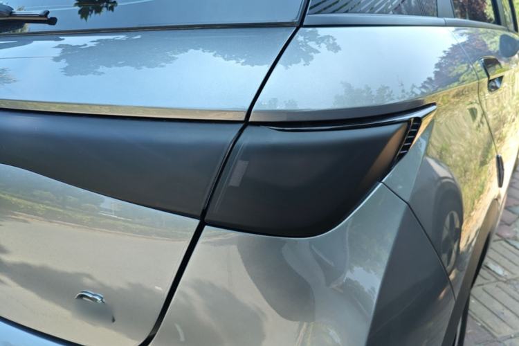 Used BYD Dolphin 2023 420 km Fashion Edition Exterior 3
