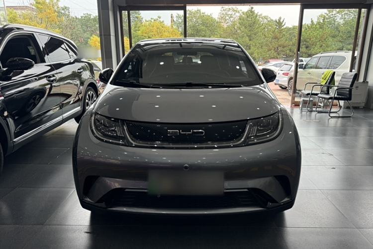 Used BYD Dolphin 2023 420 km Fashion Edition Exterior 3