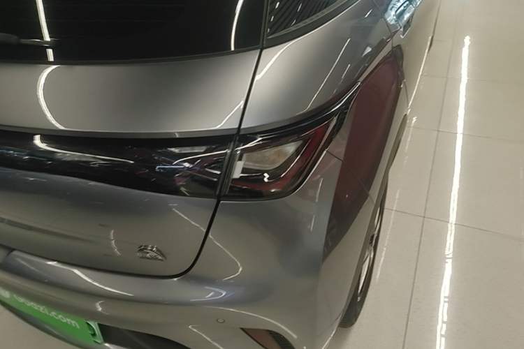 Used BYD Dolphin 2023 420 km Fashion Edition Exterior 3