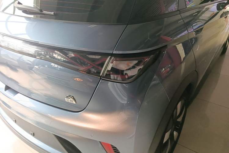 Used BYD Dolphin 2023 401km Knight Edition Exterior 3