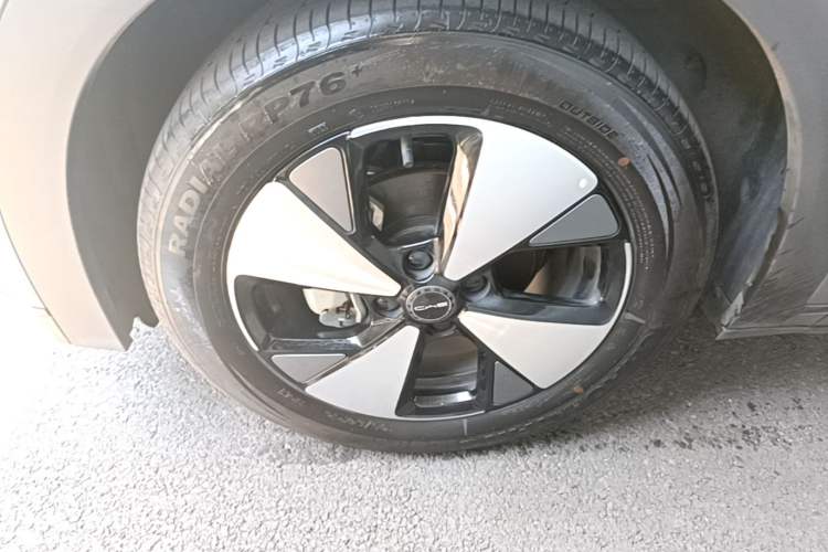 Used BYD Dolphin 2023 420 km Fashion Edition Exterior 4