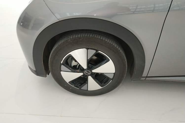 Used BYD Dolphin 2023 420 km Fashion Edition Exterior 4