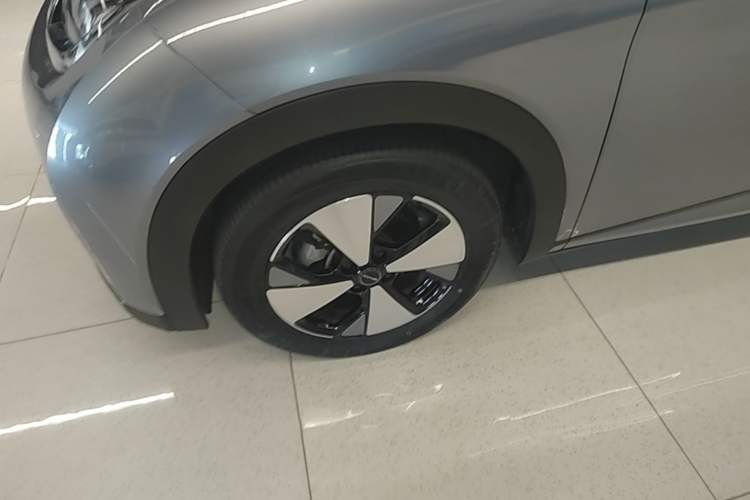 Used BYD Dolphin 2023 420 km Fashion Edition Exterior 4