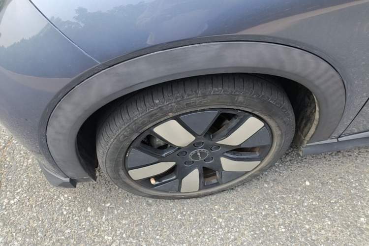 Used BYD Dolphin 2023 401km Knight Edition Exterior 4