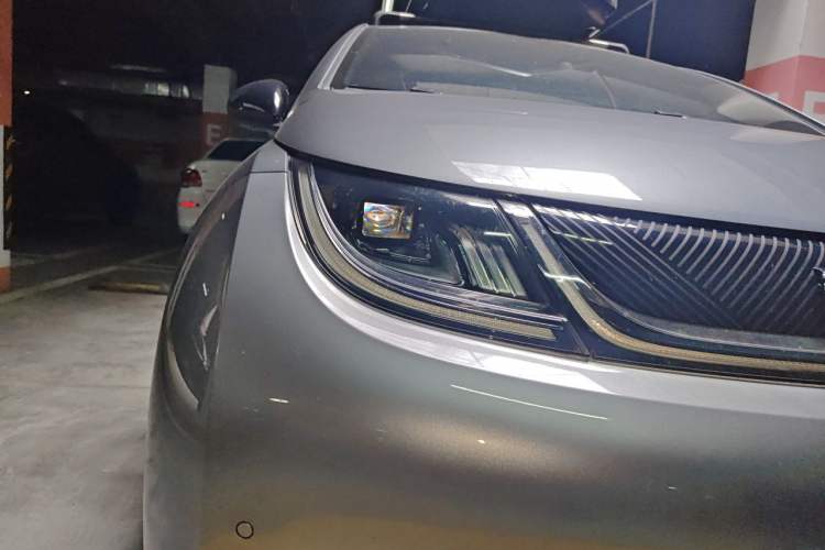 Used BYD Dolphin 2023 420 km Fashion Edition Exterior 6