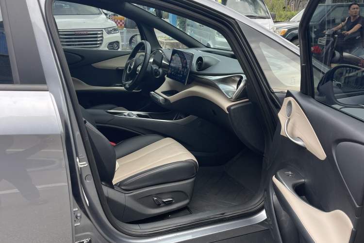 Used BYD Dolphin 2023 420 km Fashion Edition Exterior 8