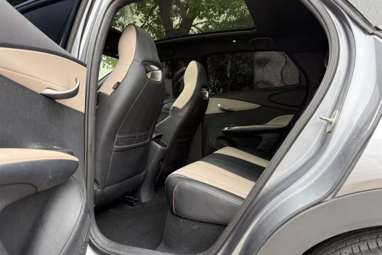 Used BYD Dolphin 2023 420 km Fashion Edition Exterior 9