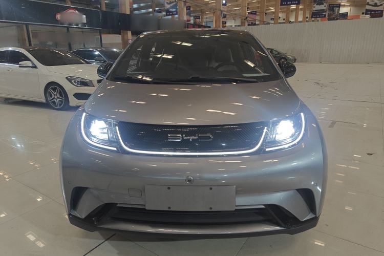 Used BYD Dolphin 2023 420 km Fashion Edition Front