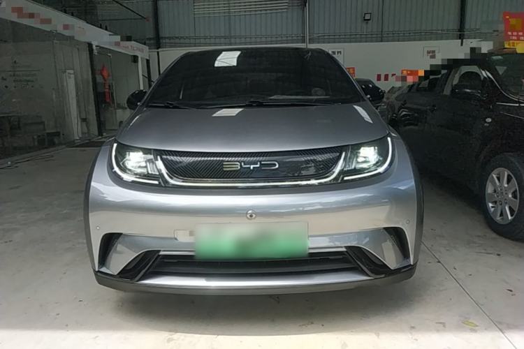 Used BYD Dolphin 2023 420 km Fashion Edition Front