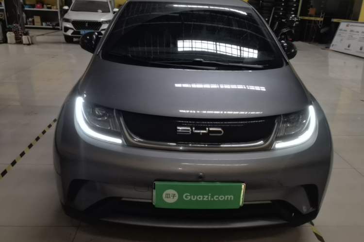 Used BYD Dolphin 2023 420 km Free Version Front