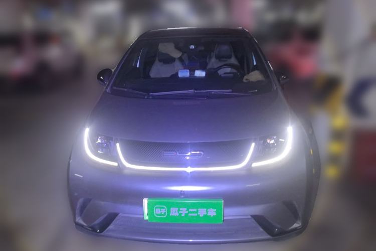 Used BYD Dolphin 2023 420 km Fashion Edition Front