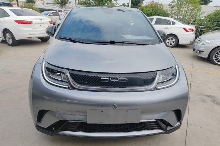 Used BYD Dolphin 2023 420 km Fashion Edition Front