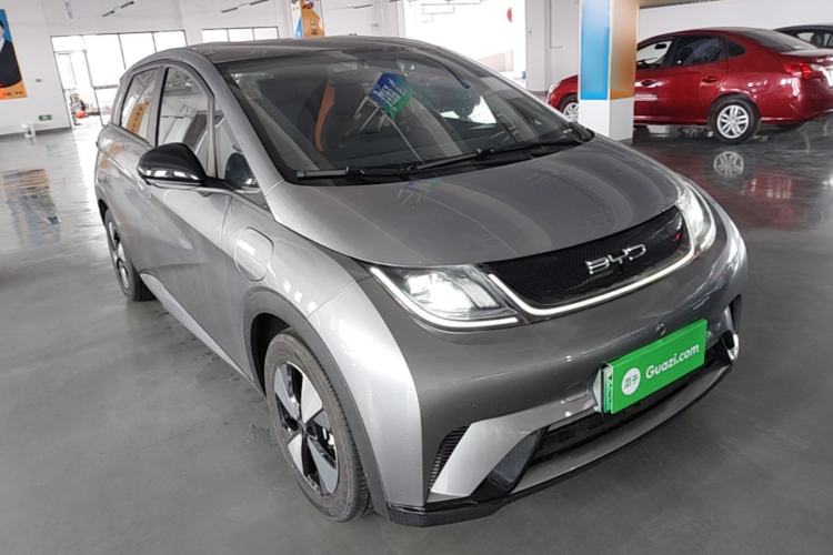 Used BYD Dolphin 2023 420 km Free Version Front Right 45 Deg