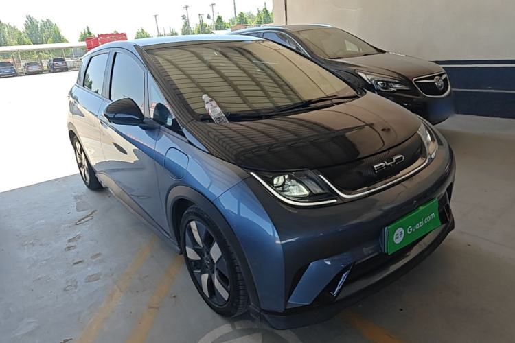 Used BYD Dolphin 2023 401km Knight Edition Front Right 45 Deg