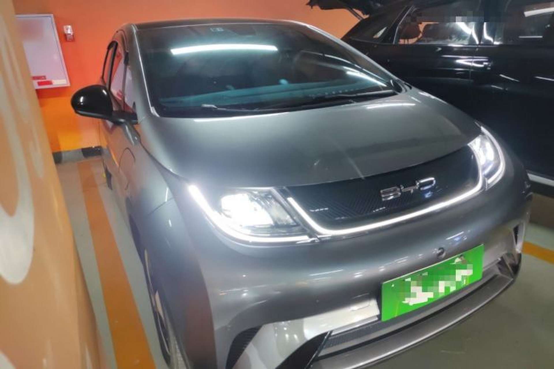 Used BYD Dolphin 2023 420 km Fashion Edition Front Right 45 Deg