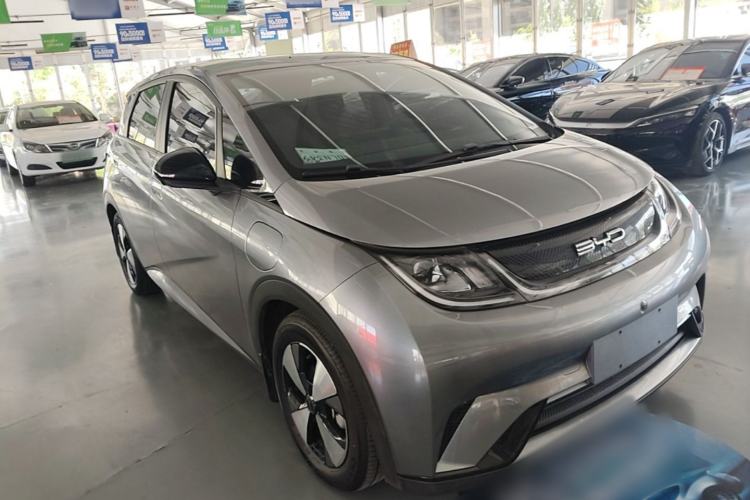 Used BYD Dolphin 2023 420 km Free Version Front Right 45 Deg