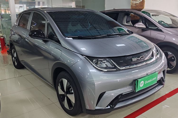 Used BYD Dolphin 2023 420 km Free Version Front Right 45 Deg