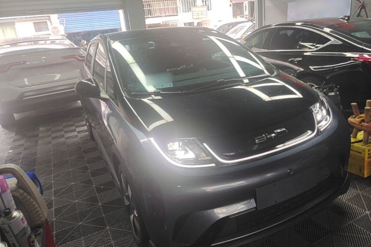 Used BYD Dolphin 2023 401km Knight Edition Front Right 45 Deg