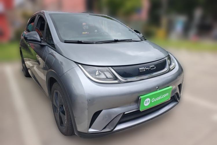 Used BYD Dolphin 2023 420 km Free Version Front Right 45 Deg