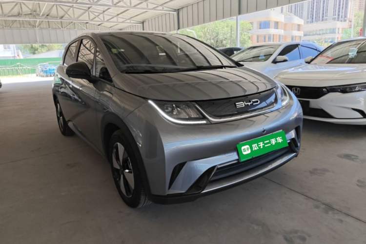 Used BYD Dolphin 2023 420 km Free Version Front Right 45 Deg