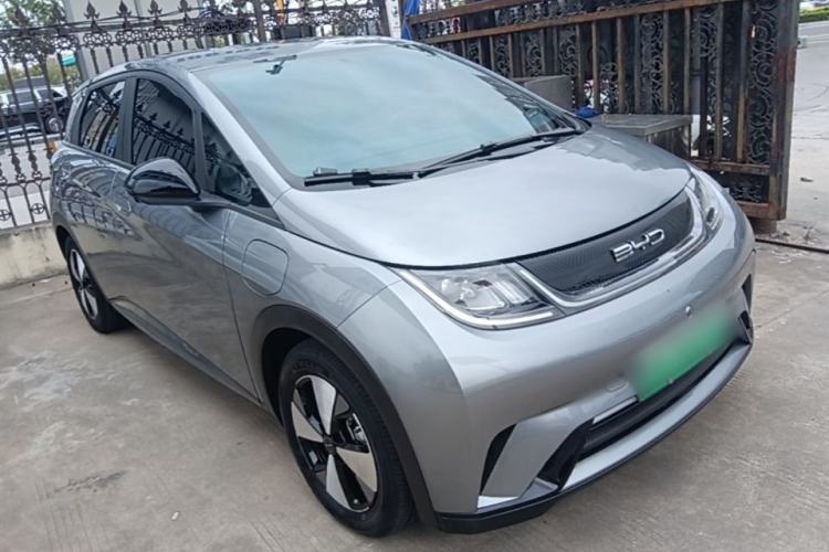Used BYD Dolphin 2023 420 km Free Version Front Right 45 Deg