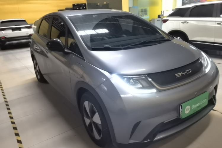 Used BYD Dolphin 2023 420 km Free Version Front Right 45 Deg