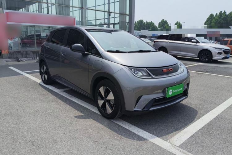 Used BYD Dolphin 2023 420 km Free Version Front Right 45 Deg