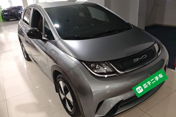 Used BYD Dolphin 2023 420 km Free Version Front Right 45 Deg