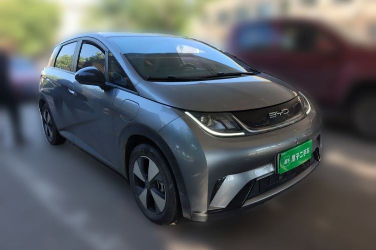 Used BYD Dolphin 2023 420 km Free Version Front Right 45 Deg