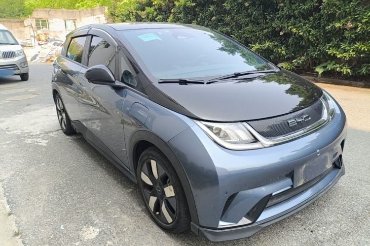 Used BYD Dolphin 2023 401km Knight Edition Front Right 45 Deg