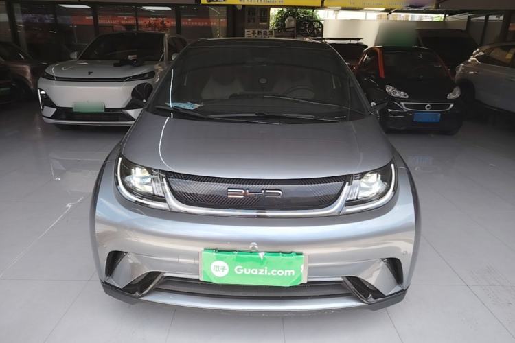 Used BYD Dolphin 2023 420 km Fashion Edition Front